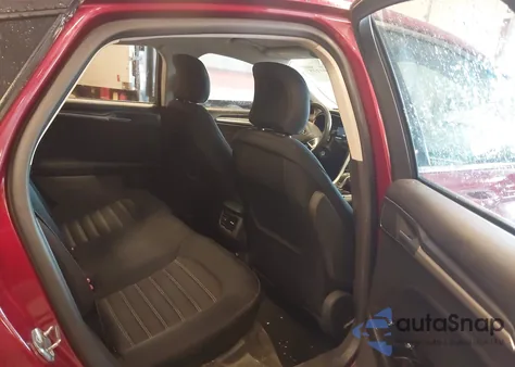 2015 Ford Fusion Se z USA, uszkodzony, nr VIN 1FA6P0H78F5120573